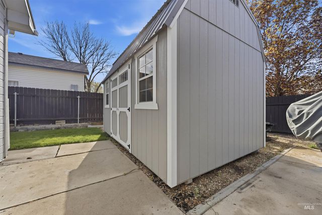 16460 Coral Drive, Nampa, ID 83687