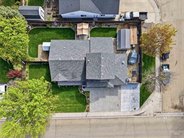 16460 Coral Drive, Nampa, ID 83687