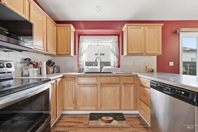 16460 Coral Drive, Nampa, ID 83687