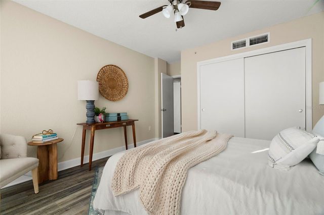 470 3RD STREET S 205, St Petersburg, FL 33701