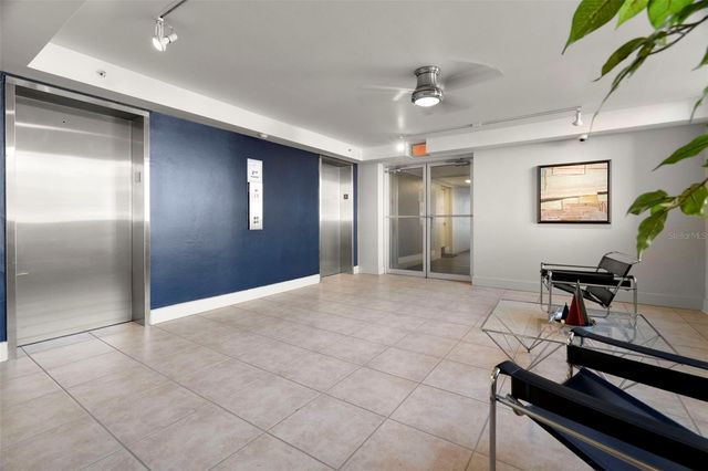 470 3RD STREET S 205, St Petersburg, FL 33701