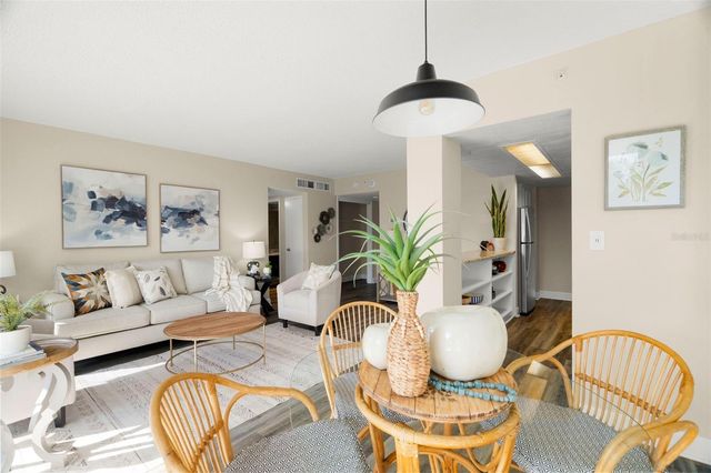 470 3RD STREET S 205, St Petersburg, FL 33701