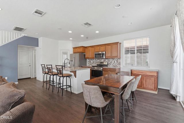 155 Rosewood Street, Fillmore, CA 93015
