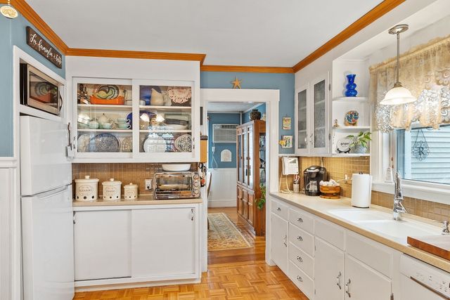22 Lancaster Ave, Revere, MA 02151