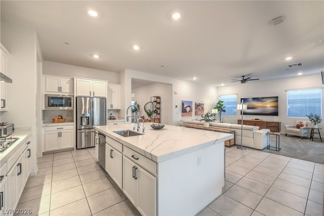 118 Reflection Cove Drive, Henderson, NV 89011