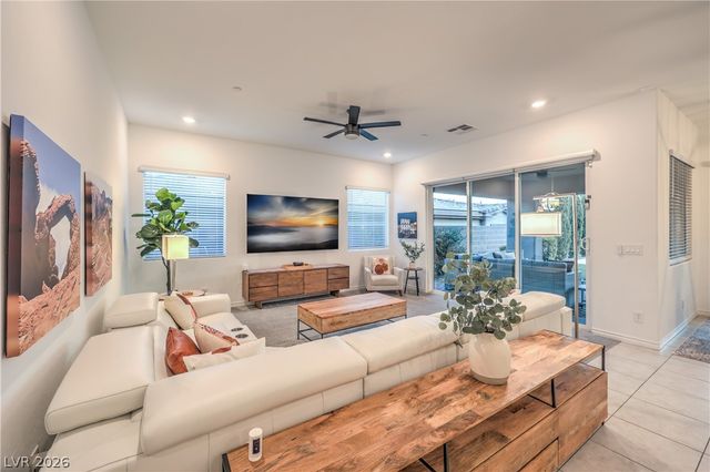 118 Reflection Cove Drive, Henderson, NV 89011