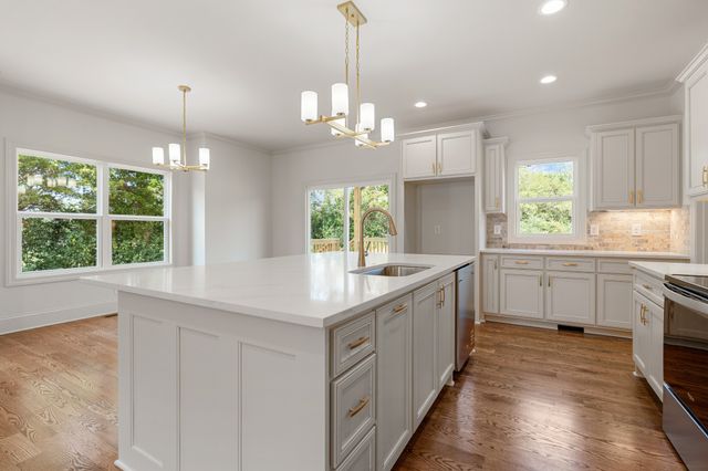 2191 Hunters Point Pike, Lebanon, TN 37087