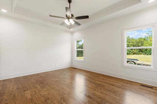 2191 Hunters Point Pike, Lebanon, TN 37087