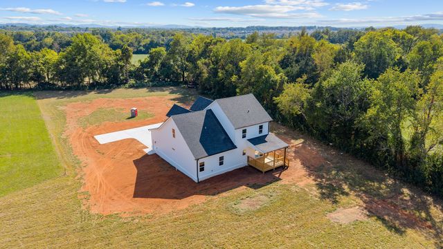 2191 Hunters Point Pike, Lebanon, TN 37087