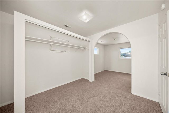 221 S Tshirley Rd, Spokane Valley, WA 99016