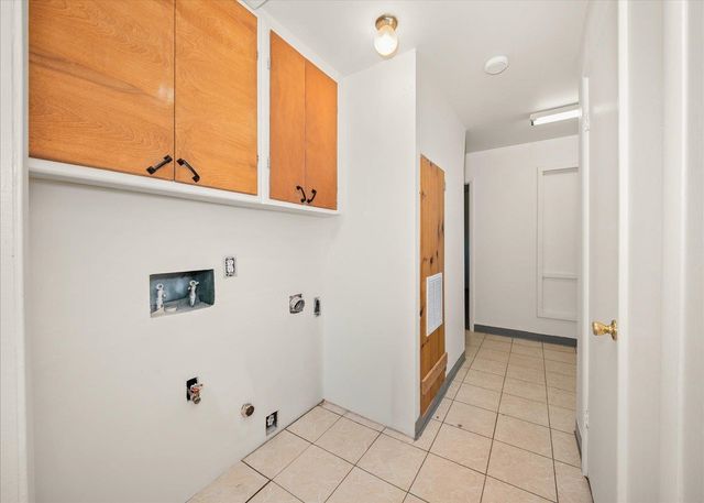 221 S Tshirley Rd, Spokane Valley, WA 99016