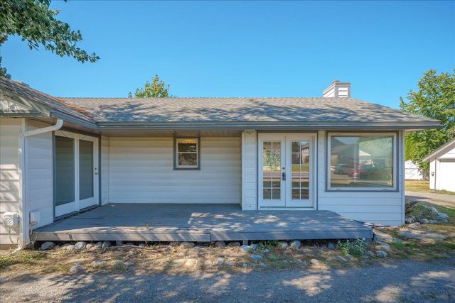 221 S Tshirley Rd, Spokane Valley, WA 99016