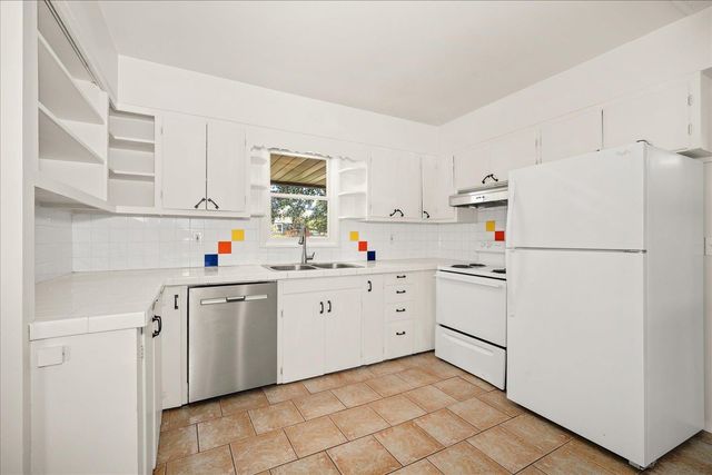 221 S Tshirley Rd, Spokane Valley, WA 99016