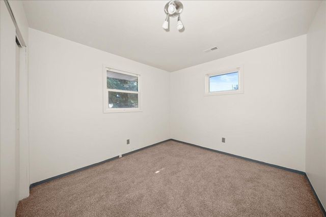 221 S Tshirley Rd, Spokane Valley, WA 99016