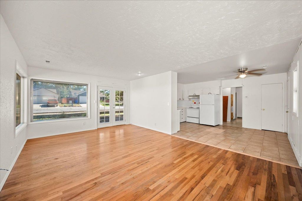 221 S Tshirley Rd, Spokane Valley, WA 99016 photo 3