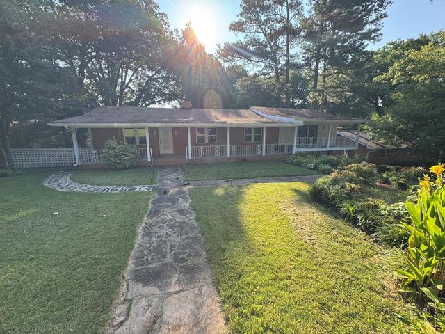 907 Valentine St, Dalton, GA 30720
