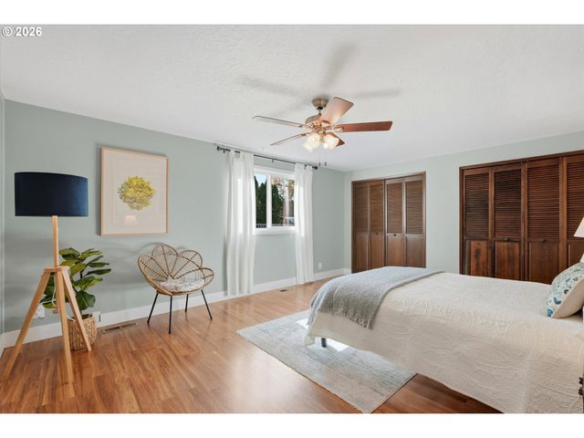 324 Nw 12TH St, Mc Minnville, OR 97128