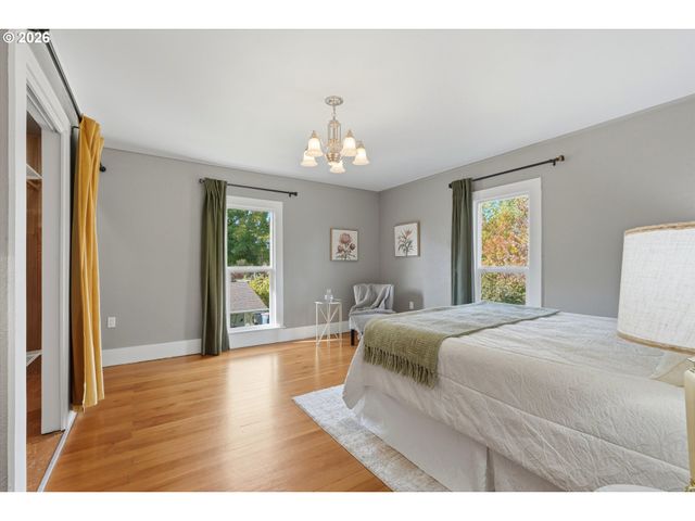 324 Nw 12TH St, Mc Minnville, OR 97128
