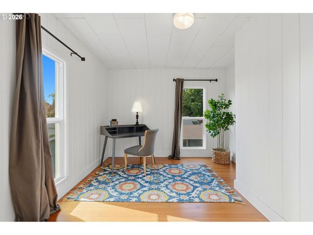 324 Nw 12TH St, Mc Minnville, OR 97128