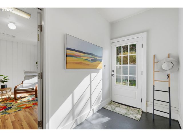 324 Nw 12TH St, Mc Minnville, OR 97128