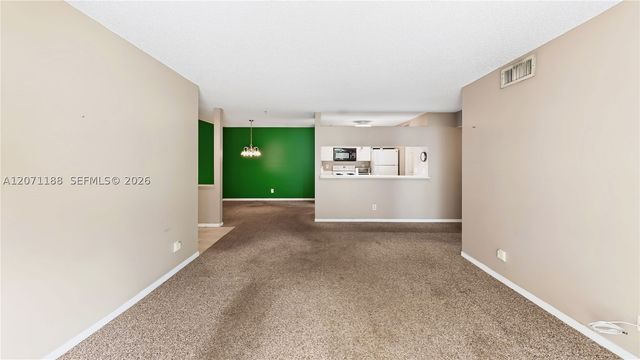 15780 SW 106th Ter 104, Miami, FL 33196