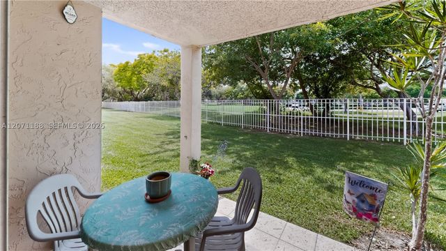 15780 SW 106th Ter 104, Miami, FL 33196