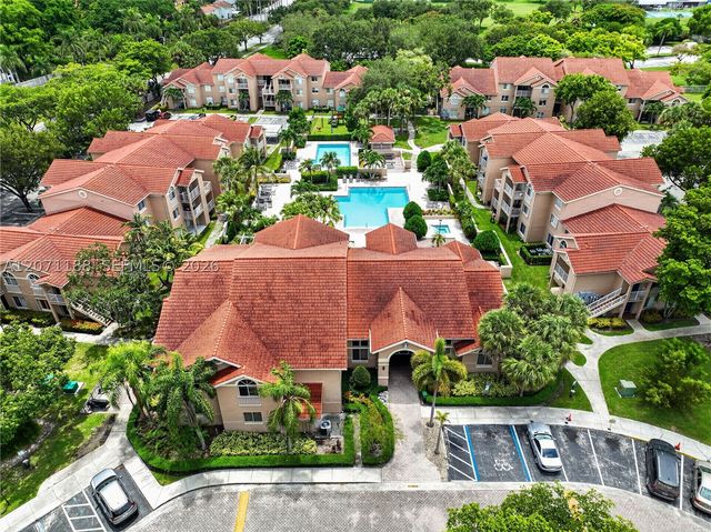 15780 SW 106th Ter 104, Miami, FL 33196