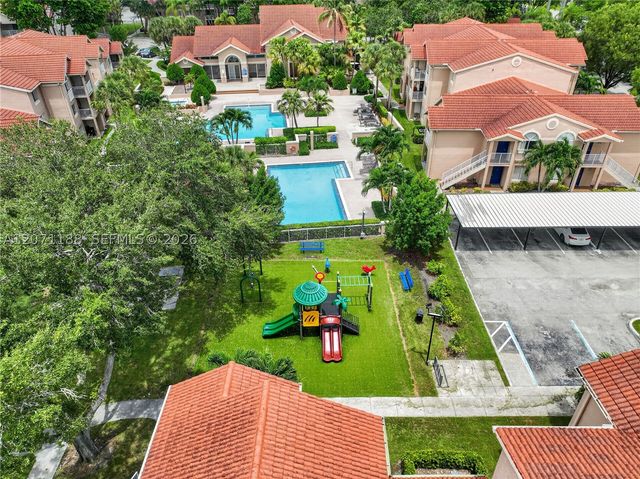 15780 SW 106th Ter 104, Miami, FL 33196