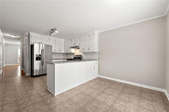 100 Whisperwood Lane NW, Marietta, GA 30064