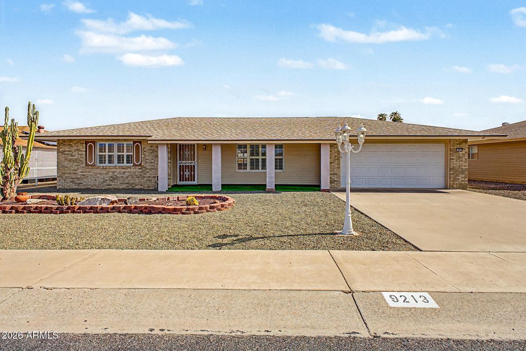 9213 W LONG HILLS Drive, Sun City, AZ 85351 — exterior