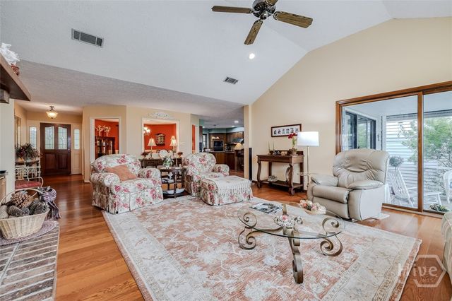 126 Shore Road, Savannah, GA 31419