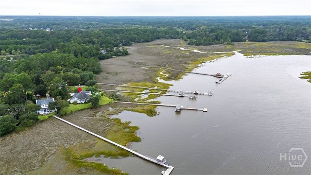 126 Shore Road, Savannah, GA 31419