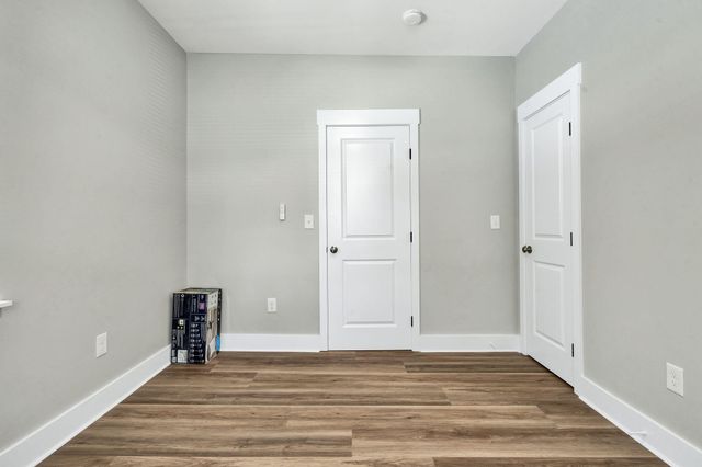 210 S Moore Road, Chattanooga, TN 37411