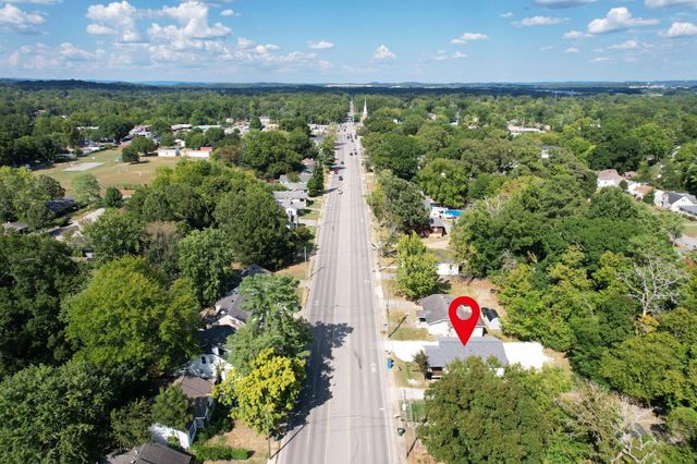 210 S Moore Road, Chattanooga, TN 37411