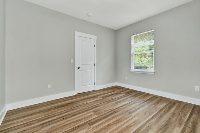 210 S Moore Road, Chattanooga, TN 37411