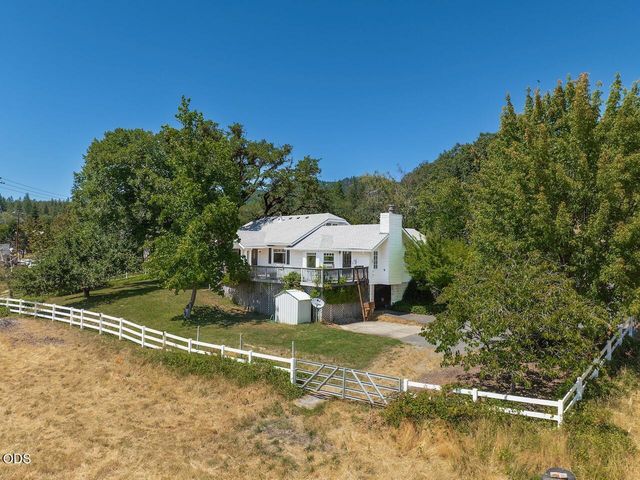 1361 Oxyoke Road, Grants Pass, OR 97526