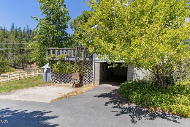 1361 Oxyoke Road, Grants Pass, OR 97526