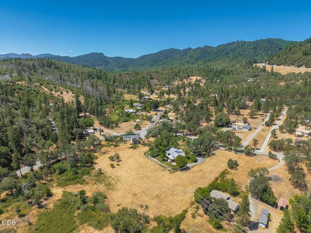 1361 Oxyoke Road, Grants Pass, OR 97526