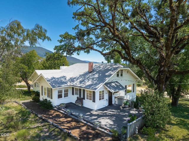 1361 Oxyoke Road, Grants Pass, OR 97526
