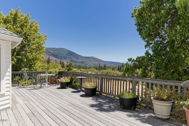 1361 Oxyoke Road, Grants Pass, OR 97526