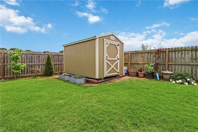 1427 Fifth Avenue, Lowell, AR 72745