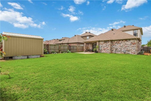 1427 Fifth Avenue, Lowell, AR 72745