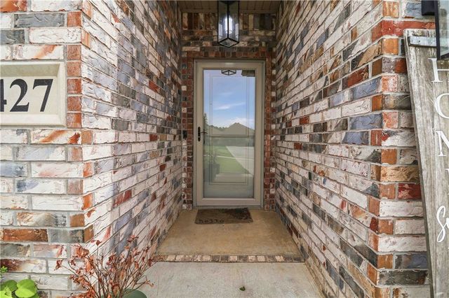 1427 Fifth Avenue, Lowell, AR 72745