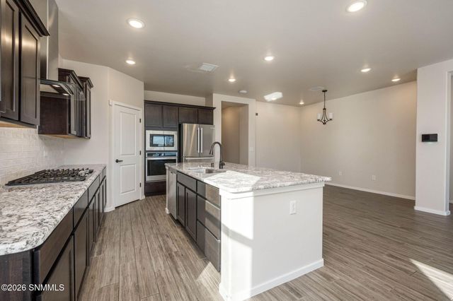 3846 Santa Alexandra Road, Las Cruces, NM 88012