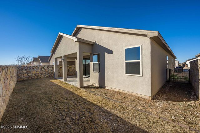 3846 Santa Alexandra Road, Las Cruces, NM 88012