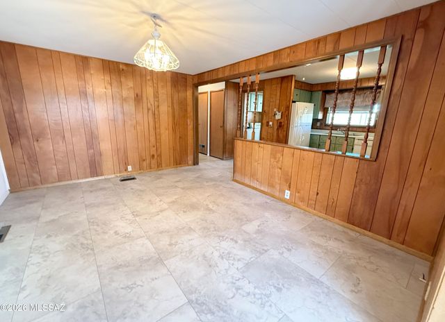 10675 N Kilimanjaro Avenue, Tucson, AZ 85737