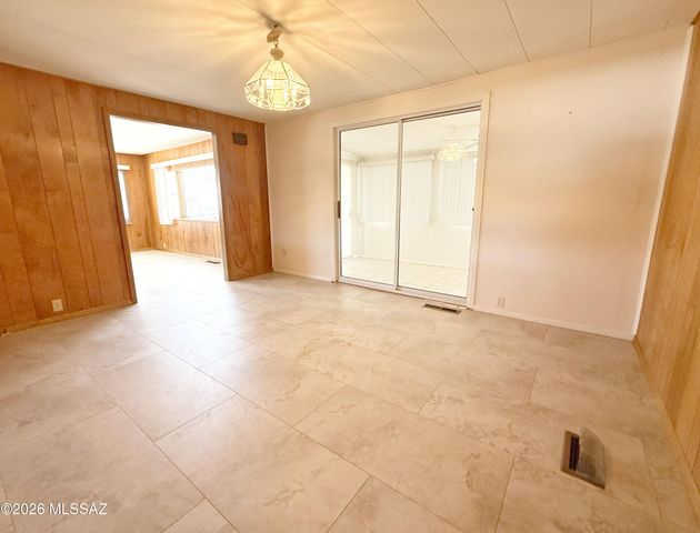 10675 N Kilimanjaro Avenue, Tucson, AZ 85737