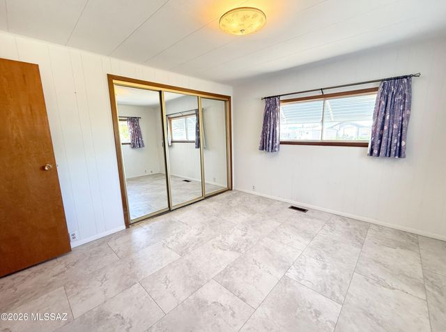 10675 N Kilimanjaro Avenue, Tucson, AZ 85737