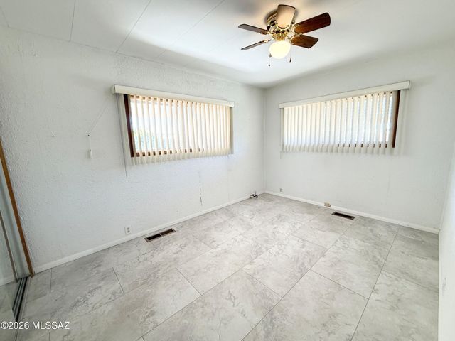 10675 N Kilimanjaro Avenue, Tucson, AZ 85737