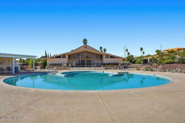 10675 N Kilimanjaro Avenue, Tucson, AZ 85737